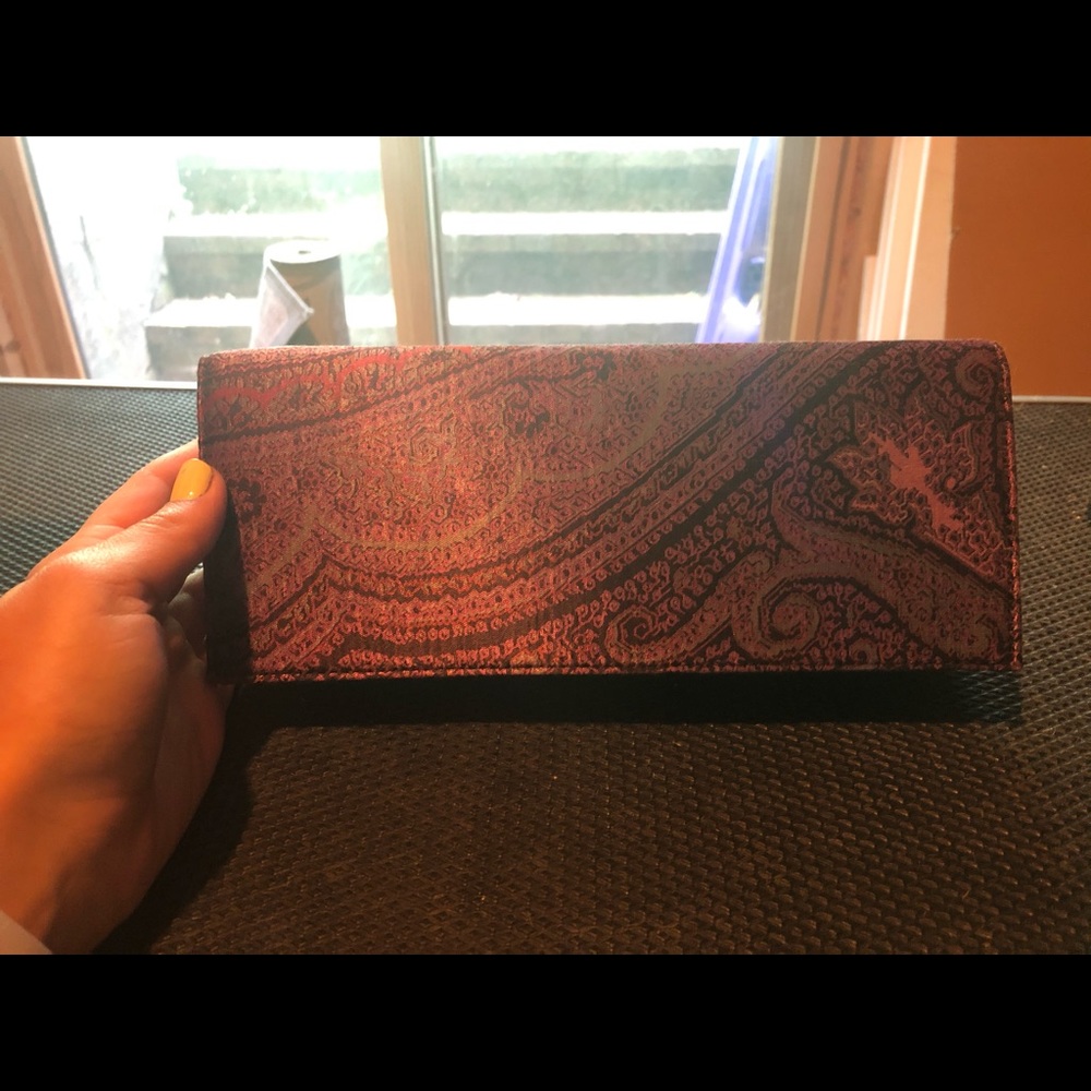 Ann Taylor clutch